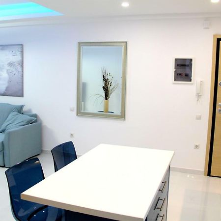 Thiseos 319. Beautiful Apartments Near The Cultural Center Of The Capital. Athen Eksteriør bilde